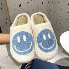 Načíst obrázek do prohlížeče Galerie, Unisex Smiley Face Fuzzy Slippers For Home And Indoors Yososo Mart
