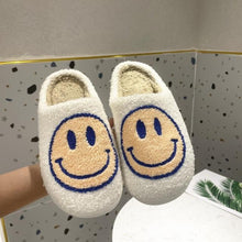 Carica l&#39;immagine nel visualizzatore di Gallery, Unisex Smiley Face Fuzzy Slippers For Home And Indoors Yososo Mart
